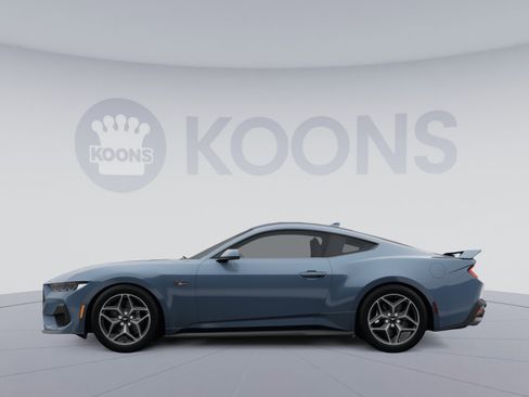 Used 2025 Ford Mustang GT Premium RWD image 2