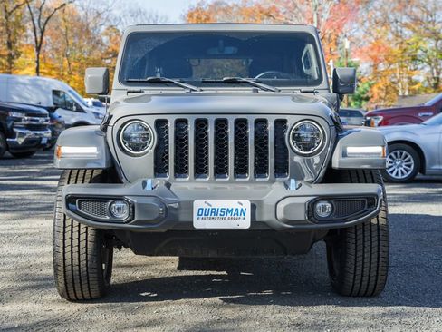 Used 2022 Jeep Wrangler Unlimited Sahara image 2