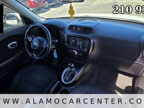 Used 2018 Kia Soul + FWD image 14