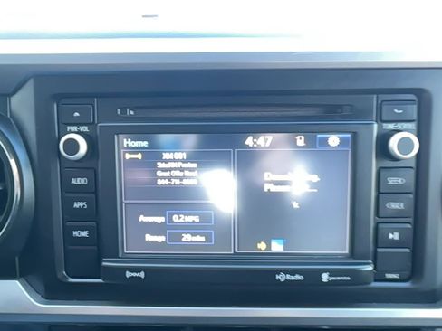 Used 2016 Toyota Tacoma SR5 w/ SR5 Appearance Package (SN) image 8