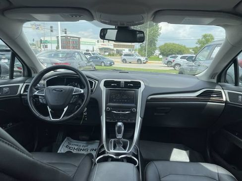 Used 2014 Ford Fusion SE w/ Equipment Group 202A FWD image 40