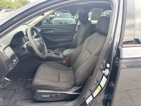 Used 2025 Honda Accord SE image 5