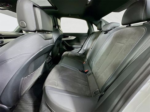 Used 2021 Audi A4 2.0T Premium Plus w/ Premium Plus Package image 4