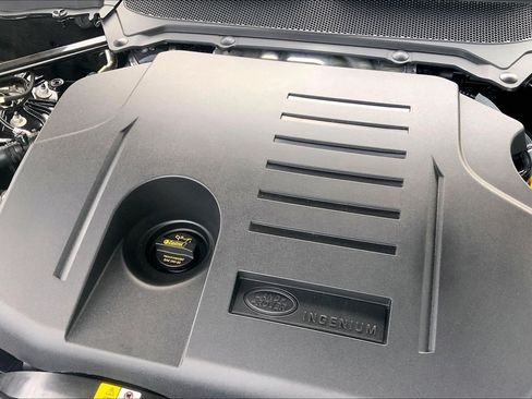 New 2026 Land Rover Discovery Limited Edition AWD/4WD image 17
