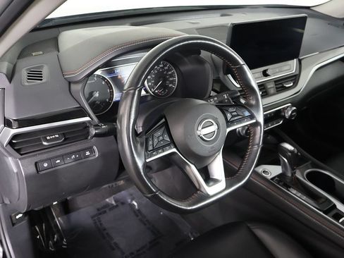 Used 2023 Nissan Altima 2.0 SR FWD image 27