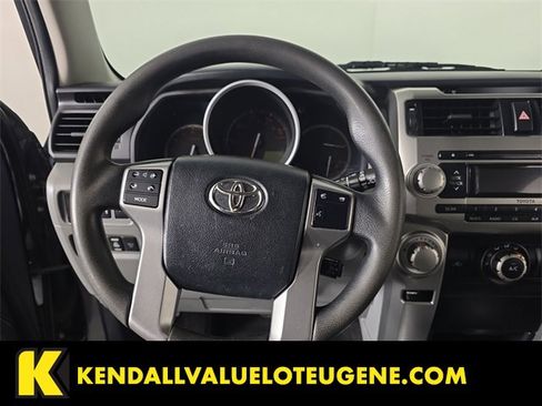 Used 2013 Toyota 4Runner SR5 image 10
