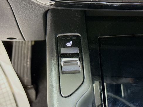 Used 2022 Kia Telluride S image 25