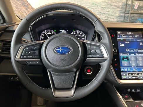 Used 2025 Subaru Outback Premium AWD/4WD image 65