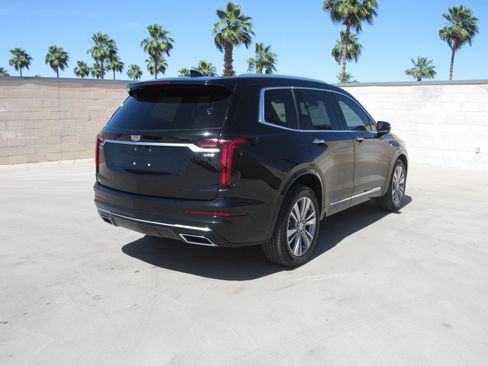 Used 2024 Cadillac XT6 Premium Luxury AWD/4WD image 5