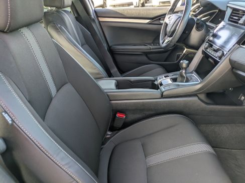 Used 2019 Honda Civic Sport image 11