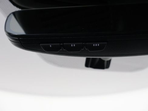 New 2025 Mitsubishi Outlander SE image 53