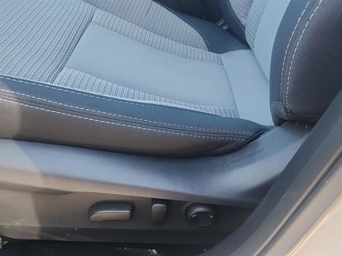 Used 2025 Subaru Outback Premium image 10