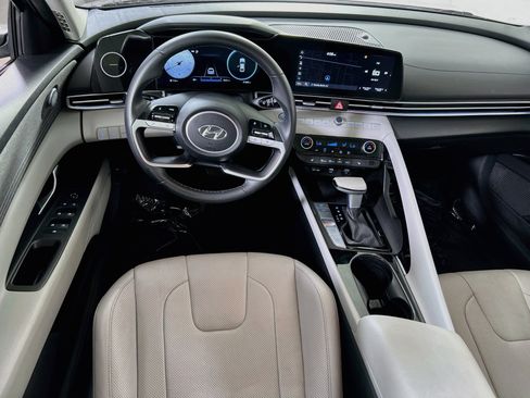 Used 2023 Hyundai Elantra Limited FWD image 24