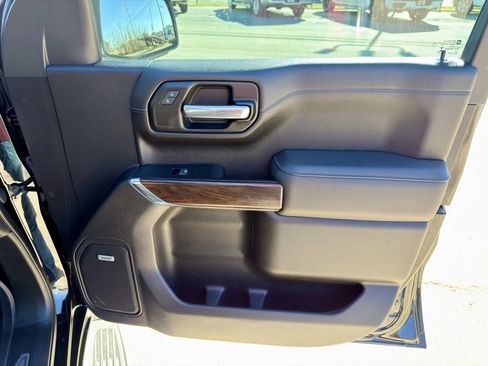 Used 2022 GMC Sierra 1500 SLT image 31