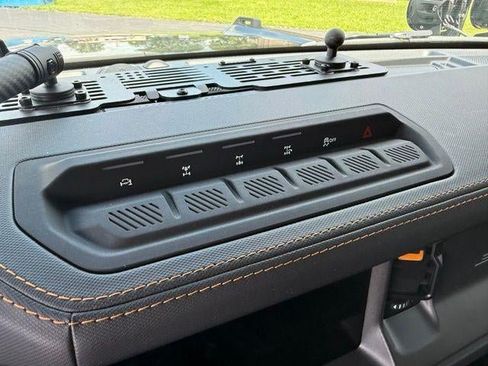 Used 2024 Ford Bronco Badlands AWD/4WD image 15