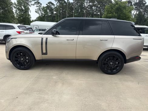 Used 2025 Land Rover Range Rover SE AWD/4WD image 7