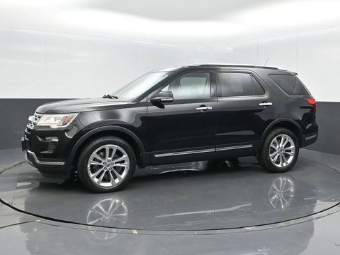 Used 2018 Ford Explorer Limited AWD/4WD image 10