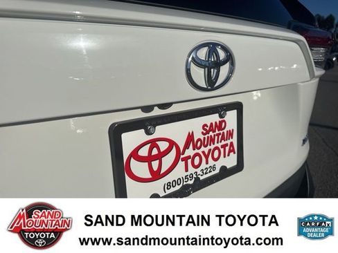 Used 2021 Toyota RAV4 XLE image 11