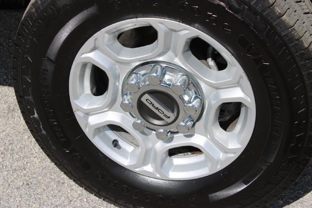 Used 2025 Ford F250 XL w/ FX4 Off-Road Package AWD/4WD image 16