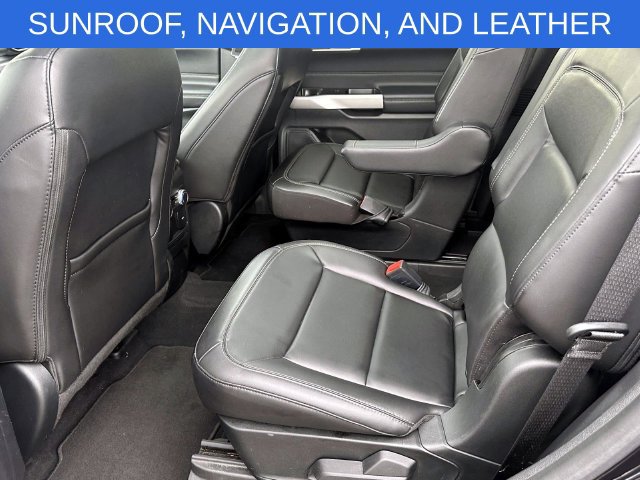 Used 2022 Ford Explorer XLT w/ Equipment Group 202A AWD/4WD image 11