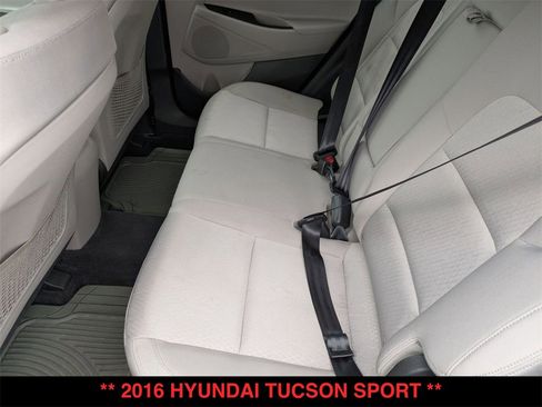Used 2016 Hyundai Tucson Sport image 3