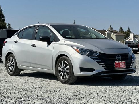Used 2024 Nissan Versa S w/ S Plus Package FWD image 10