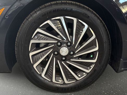 Certified 2023 Hyundai Sonata Limited w/ Cargo Package image 9