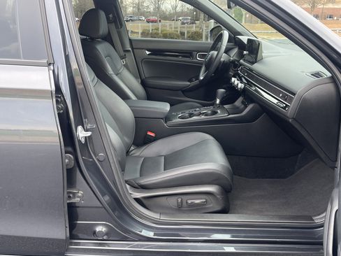 Certified 2025 Honda Civic Sport Touring image 31