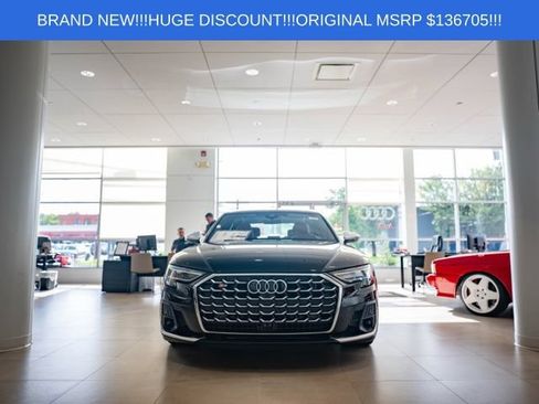 Used 2025 Audi S8 AWD/4WD image 2