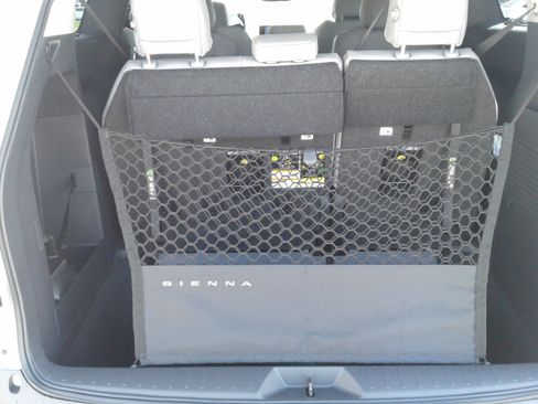 New 2026 Toyota Sienna XLE image 3