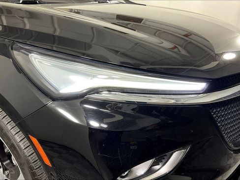 Used 2022 Buick Enclave Essence w/ Sport Touring Edition image 40