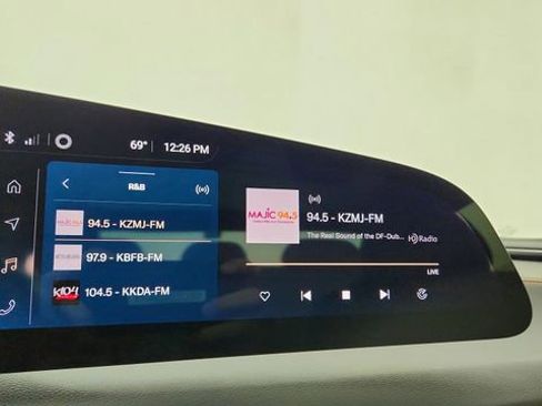 Used 2023 Lucid Air Touring image 46