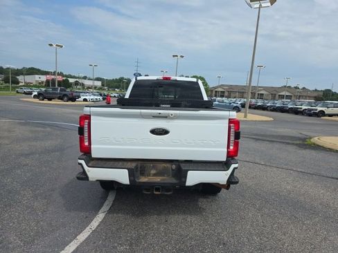 Used 2024 Ford F250 XLT w/ Black Appearance Package AWD/4WD image 4