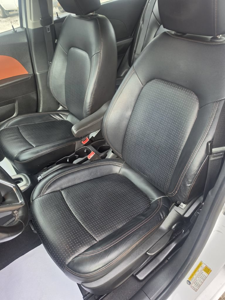 Used 2014 Chevrolet Sonic LTZ FWD image 15