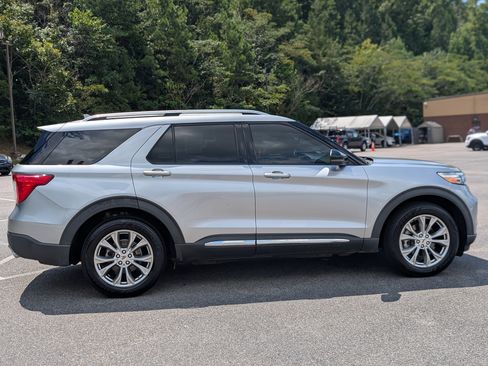 Used 2020 Ford Explorer Limited AWD/4WD image 10