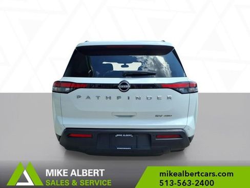 Used 2023 Nissan Pathfinder SV AWD/4WD image 6