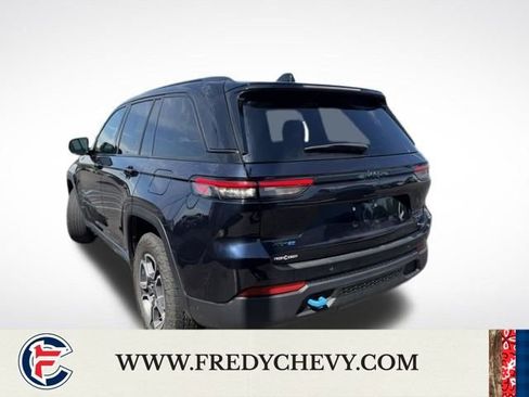 Used 2024 Jeep Grand Cherokee Trailhawk AWD/4WD image 7