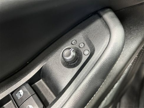 Used 2023 Jeep Grand Cherokee Limited image 30