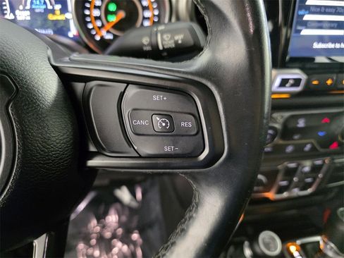 Used 2021 Jeep Gladiator Sport image 21