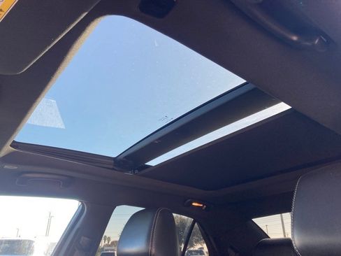 Used 2023 Chrysler 300 S image 14