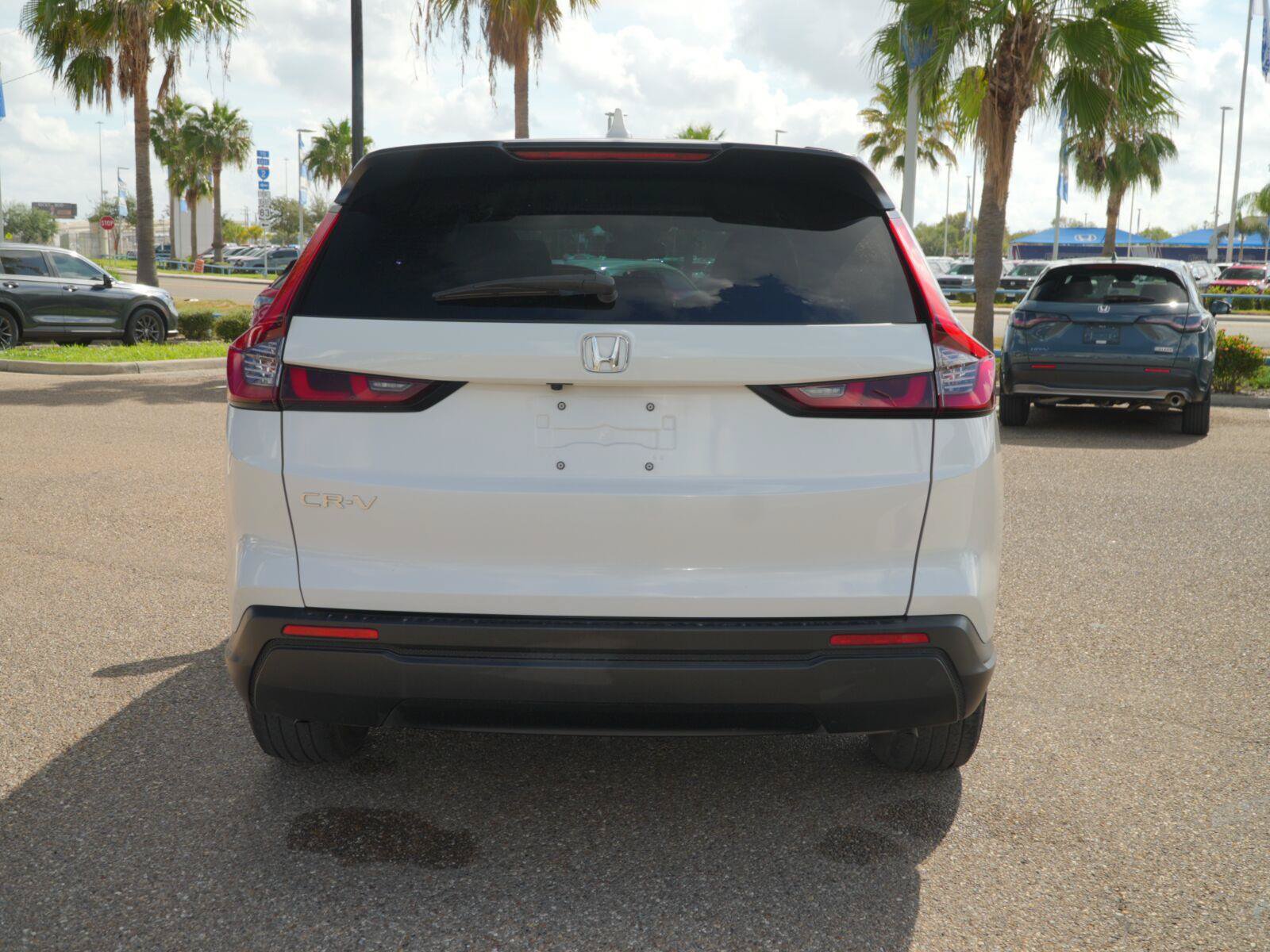 Used 2025 Honda CR-V LX image 11