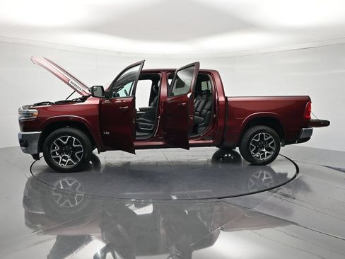 Used 2025 RAM 1500 Laramie AWD/4WD image 46