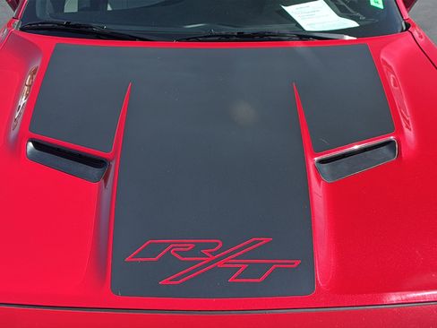Used 2016 Dodge Challenger R/T Plus RWD image 9