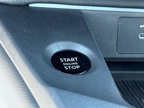 New 2026 Nissan Sentra SR w/ SR Premium Package FWD image 42