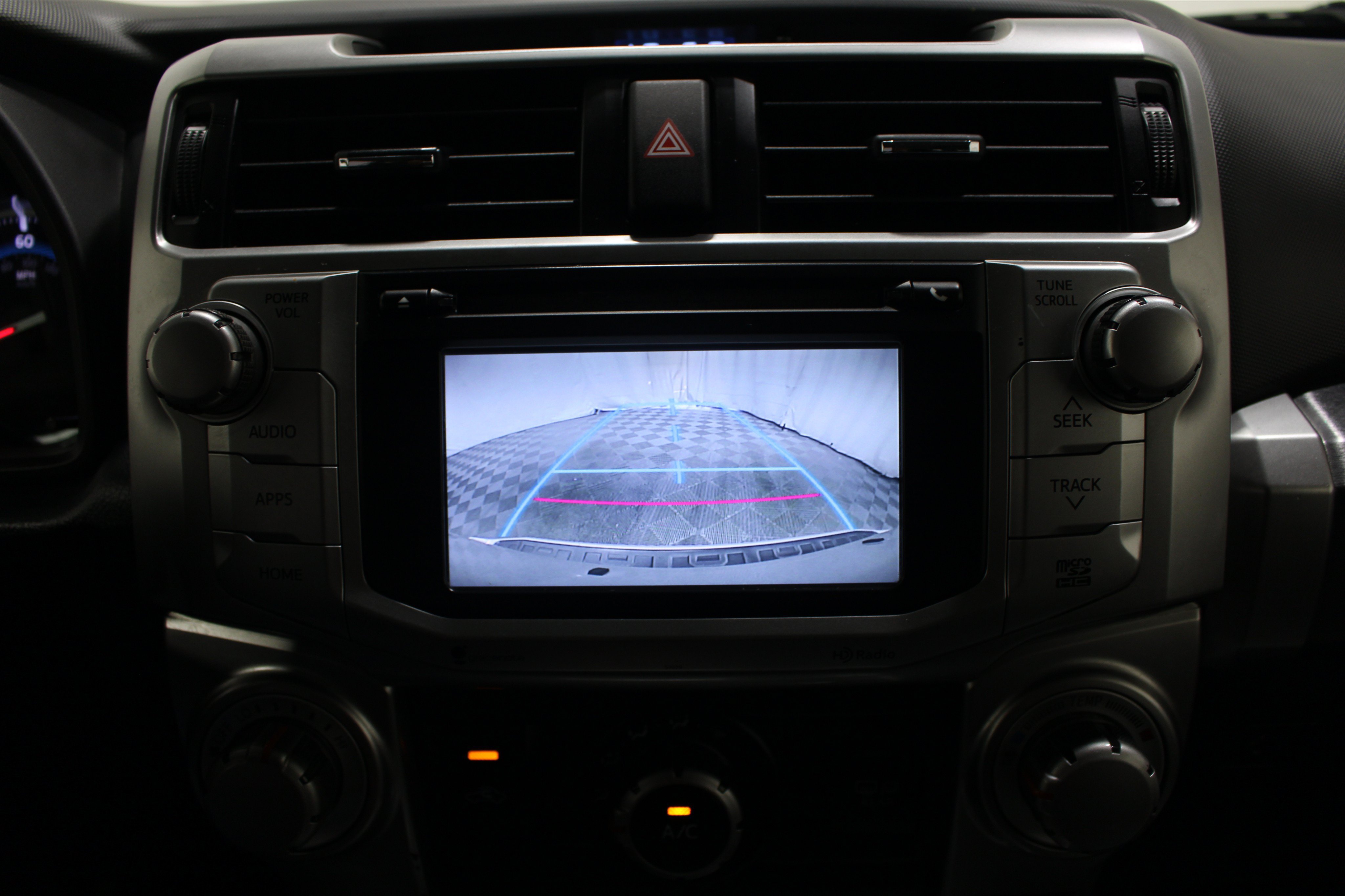 Used 2014 Toyota 4Runner SR5 AWD/4WD image 15