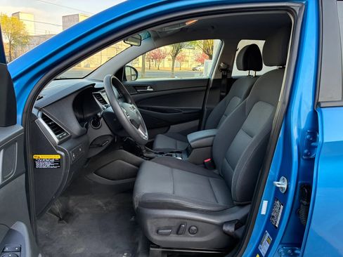 Used 2017 Hyundai Tucson SE AWD/4WD image 9