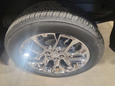 New 2026 Chevrolet Silverado 1500 LTZ w/ LTZ Premium Package image 10