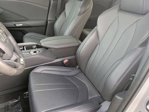 Used 2024 Lexus TX 500h AWD w/ Technology Package image 5