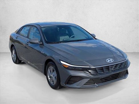 New 2026 Hyundai Elantra SE w/ Cargo Package image 3