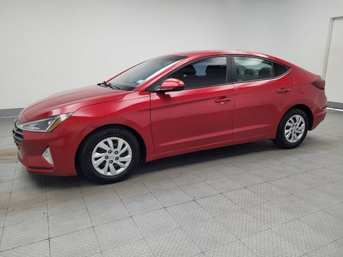 Used 2020 Hyundai Elantra SE FWD image 2